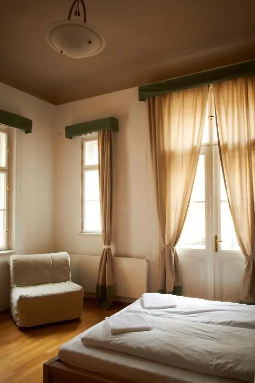 Hotel Riverside Apartments Prag